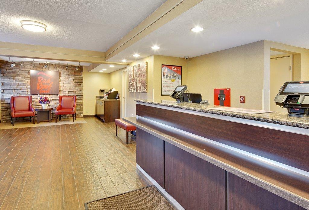 Red Roof Inn & Suites Detroit - Melvindale/Dearborn Exterior foto